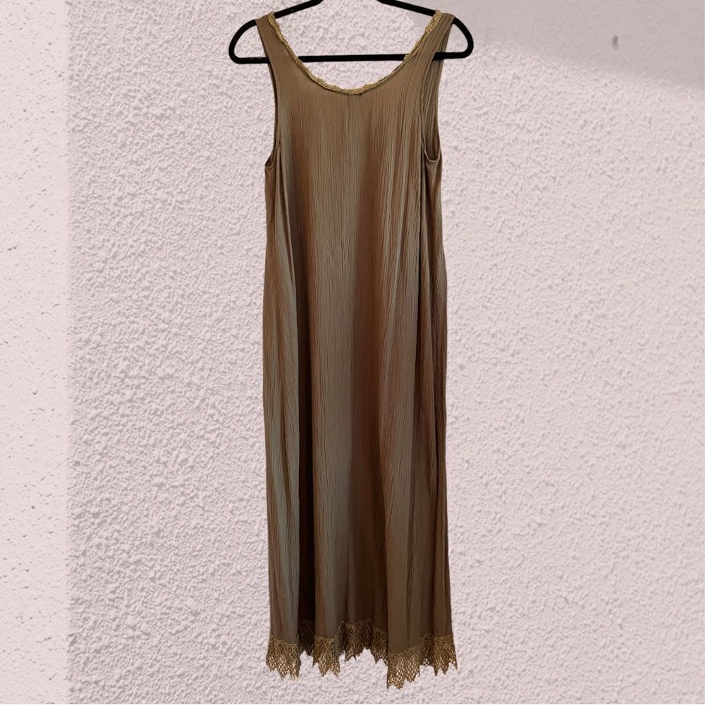 Vintage 70s/80s crinkle fabric sage green midi dress lace hem - Picture 8 of 10